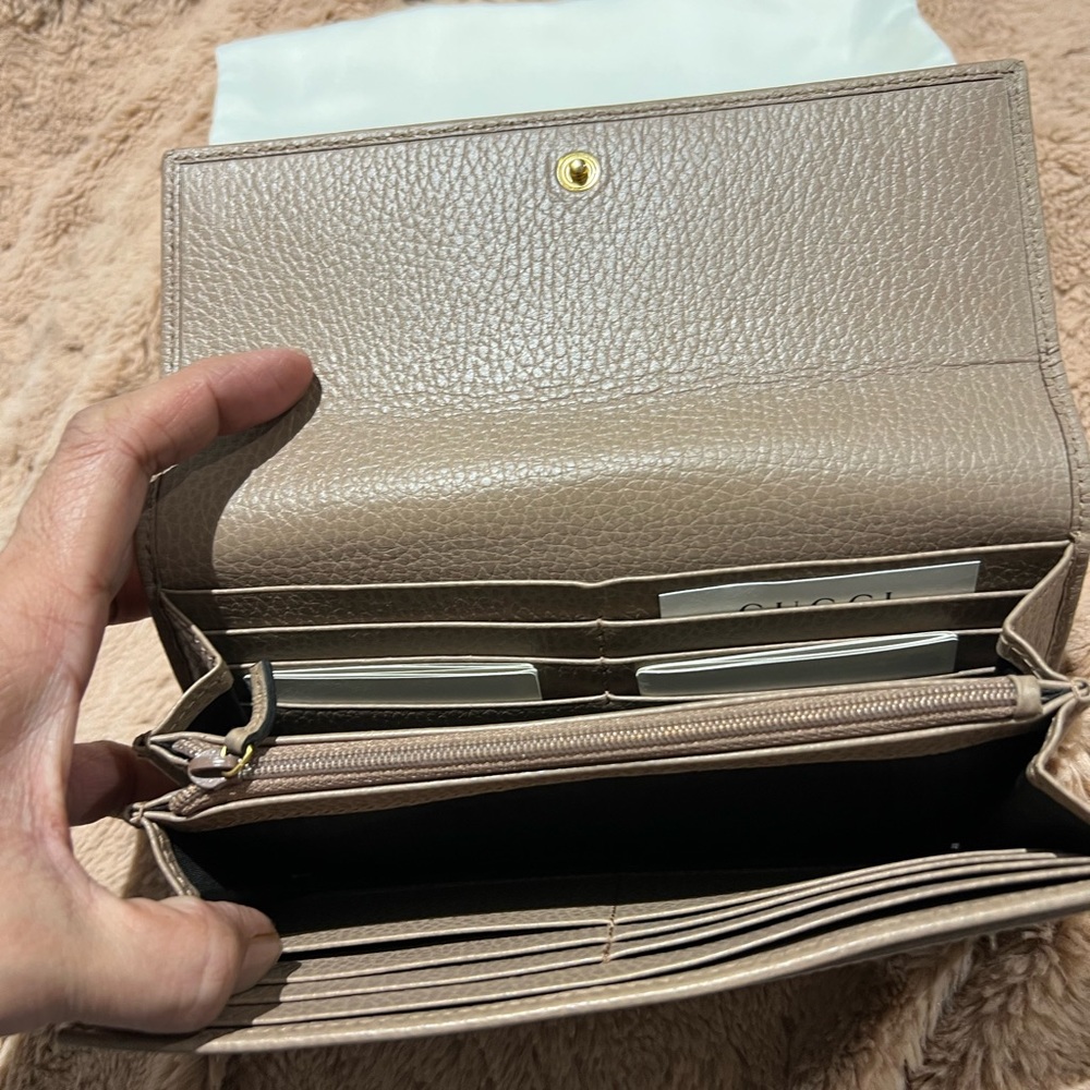 ✨HOST PICK✨Gucci Continental wallet - Picture 4 of 8